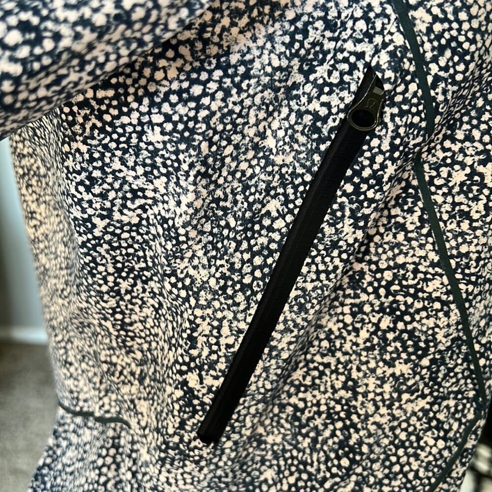 Lululemon Runaway Jacket Pebble Print‎ Parfait 6 - Picture 6 of 12